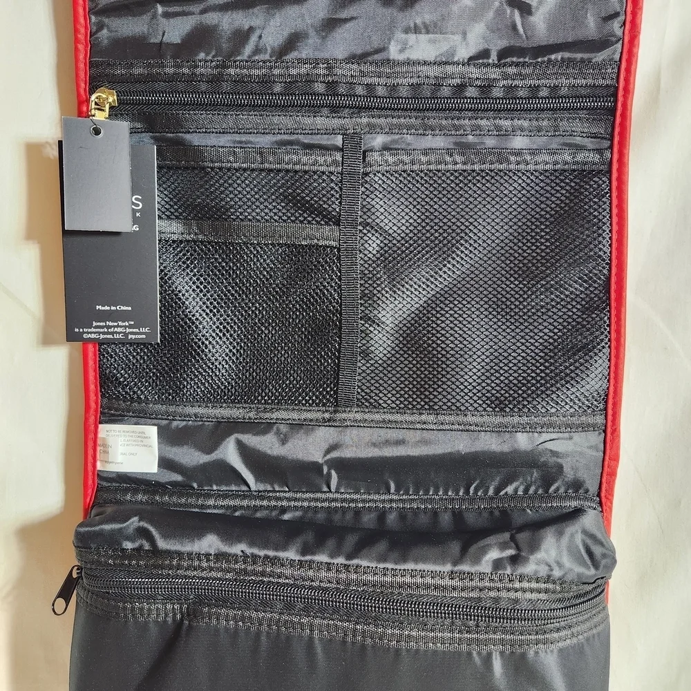 Jones New York Hanging Cosmetic Or Toilety Bag Red New With Tags